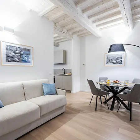 아파트 Signoria Palace Luxury *