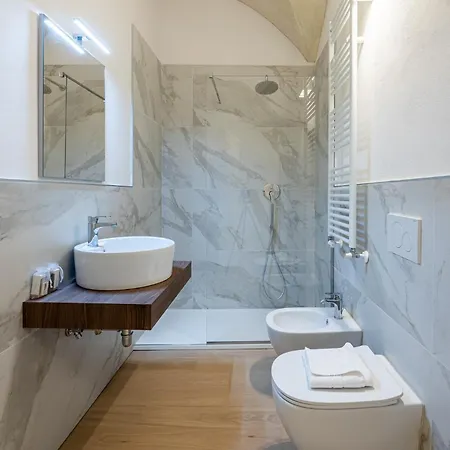 Signoria Palace Luxury 아파트 *