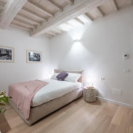 Apartment Algila Lifestyle Tornabuoni Florence